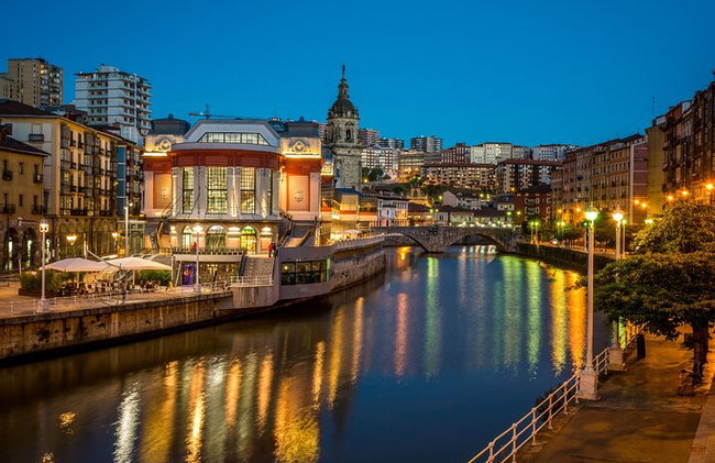 Bilbao & Guggenheim Museum Private Walking Tour with guide - Photo 6