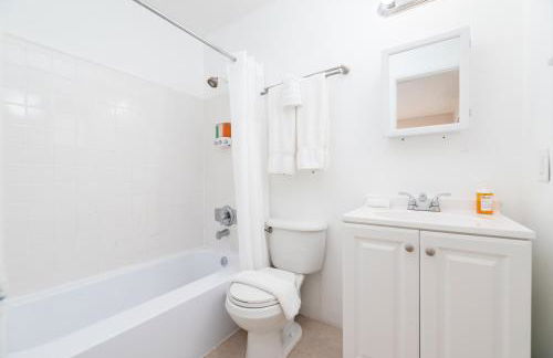 The Retreat 1 - Wilton Manors - Photo 11