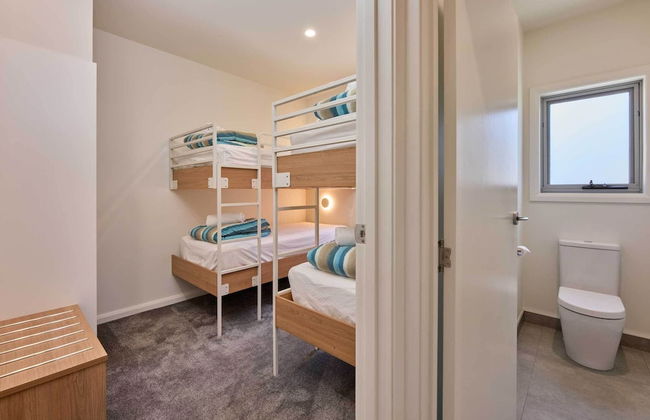 Luxury Elevated Three Bedroom Villa - Photo 2