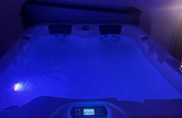 Gite authentique au coeur de Blavozy avec piscine privée, jacuzzi et terrain de pétanque - Foto 10