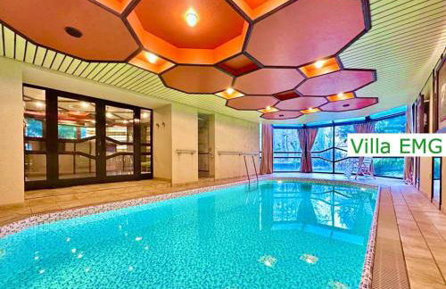 Luxury Ferienhaus Spa Villa Gernsbach mit Pool, Sauna, Garten, Kamin bis 22 Personen - Foto 1