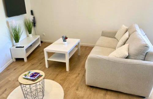 T2 moderne et calme - face gare & proche centre - Photo 1