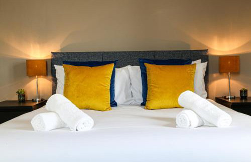 Premium 4 large double bed townhouse in Bicester, next to Bicester Village - Foto 6