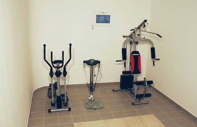 Luxury Apartment in Opatija for 8 People With Pool and Silk Bedding - Photo 12