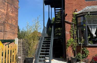 Chorlton Stylish & Convenient - Foto 4