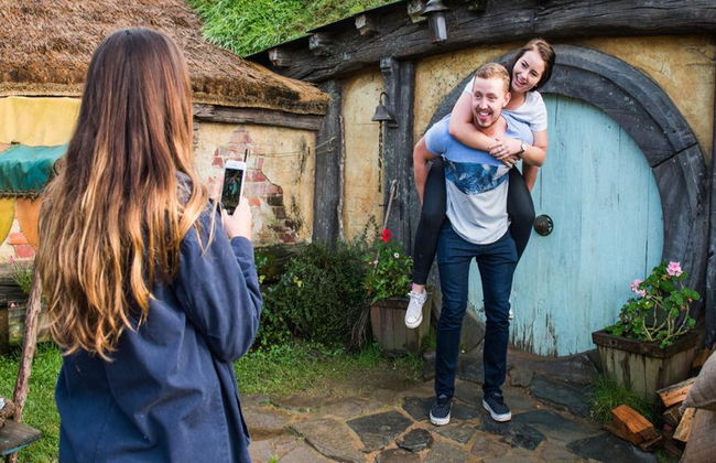 Rotorua a Auckland vía Hobbiton y Waitomo - Foto 2