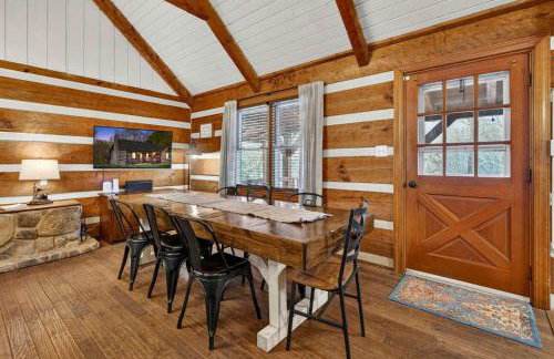 Riverfront w Hot Tub Game Room Fire Pit & More - Foto 16