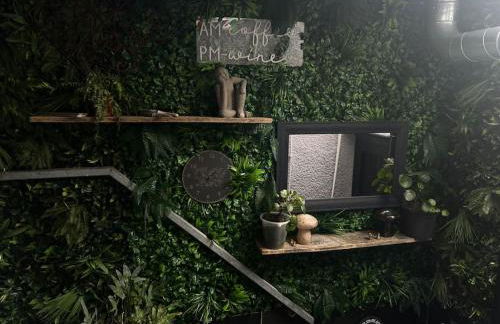 Apothecary Hall - Snowdonia - Photo 13