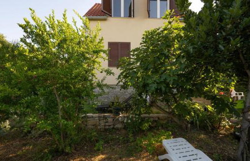 1 Bedroom Gorgeous Apartment In Zlarin - Photo 8