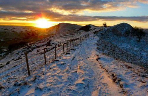 Carr’s cottage Eyam Peak District, - Photo 3
