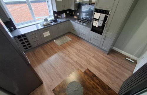 Seaside Two-Bedroom Maisonette Apartment with Open-Plan Kitchen, Dining and Sitting Area on Lower Level - Foto 8