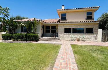 UNIQUE SPANISH HACIENDA HOUSE with POOL VINTAGE 1948 EUROPEAN ANTIQUES ETHNIC ART - Photo 2