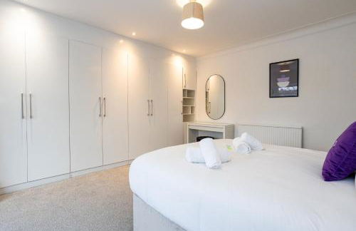 Pillo Rooms - Spacious 4 Bedroom Detached House close to Heaton Park - Foto 7