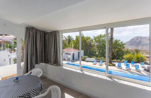 Villa Azure Horizon and Breeze - Panoramic Ocean View and Heated Pool - Foto 26