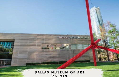 Best of Desoto 4BR, 3BA with Pool, HotTub, Cinema - Foto 53