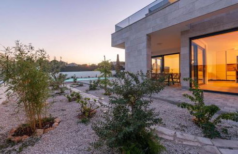 4 Bedroom Cozy Home In Poljica Brig - Foto 25