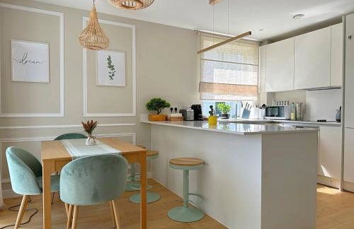 Vick's house with parking and EV chrgr - Foto 4