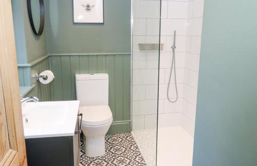 West House - Photo 43