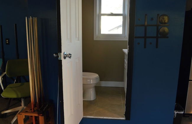 5 BR House Lake Retreat w/ Hot Tub, Sleeps 12 - Foto 56