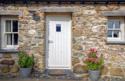 Temple Cottage - Photo 1