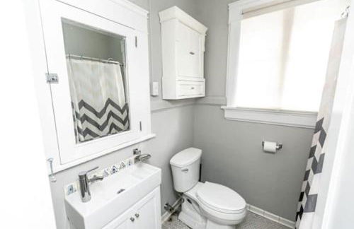 29th Street Trendy Lakeview Craftsman 8 - Foto 49