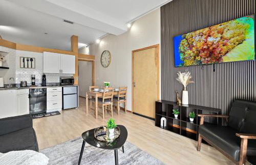 European style Queen Suite in Palm Coast - Best view with Balcony near Beaches! - Photo 13