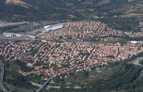 appartement centre ville du Boulou pour 2 adultes-2 enfants- check in 18h 20h check out 11h max juillet-aout 1 semaine minimum - Foto 39