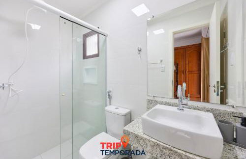 Apartamento espaçoso com ar condicionado e Wi-fi, a 100 metros da praia - Edifício Estoril - Foto 14