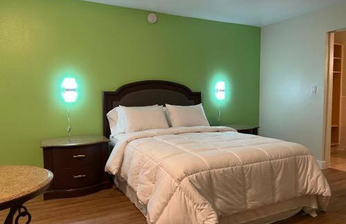 Moapa Motel - Photo 3