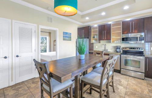 New! Remodeled, Pool-Side, 1-min to Beach Path! - Foto 48