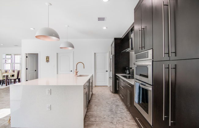 6BR Sleeps 15 Pool BBQ Firepit Games Stables More! - Foto 26