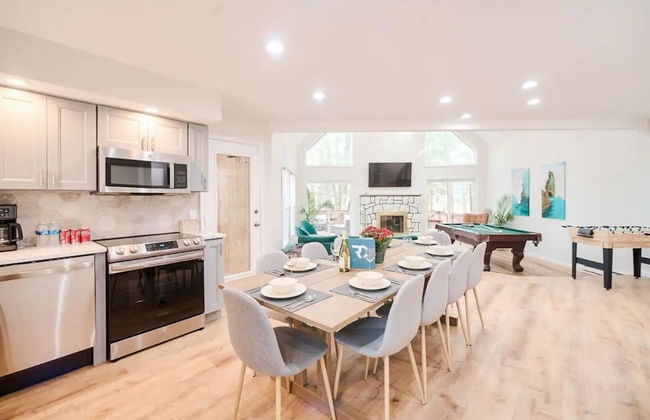 Luxury Family Escape Hottub/sauna/billiard/pool 4 Bedroom Home by RedAwning - Foto 10