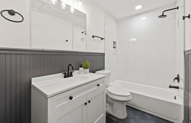 Sunny Palmetto Oasis: 4br Home With Private Pool 4 Bedroom Home by RedAwning - Foto 33