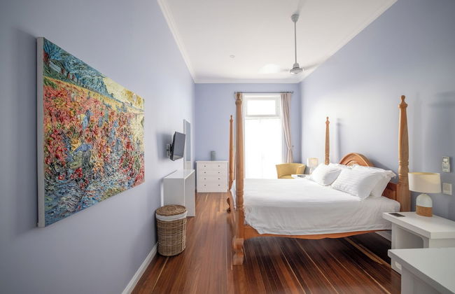 Kernow Charters Towers - Photo 9