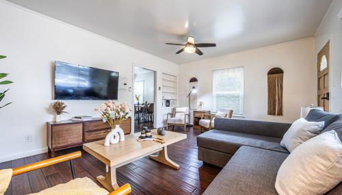 3BR Santa Monica Home, Ideal for Groups! - Foto 2