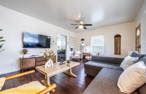 3BR Santa Monica Home, Ideal for Groups! - Foto 2