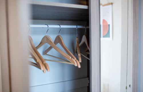 Adrian House, near Hospital, easy parking + garden - Foto 22