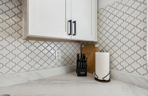 Elegant Largo Retreat, Sleeps 8, 10 Mins to Beach - Foto 18