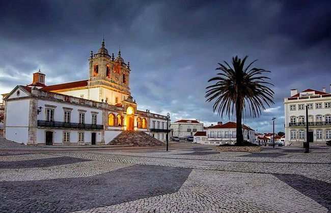 Tour privato di un'intera giornata: Santuario di Fatima, Batalha, Nazaré, Óbidos - Foto 8