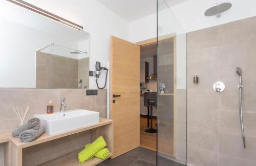 Justina 7 Apartments - Photo 21