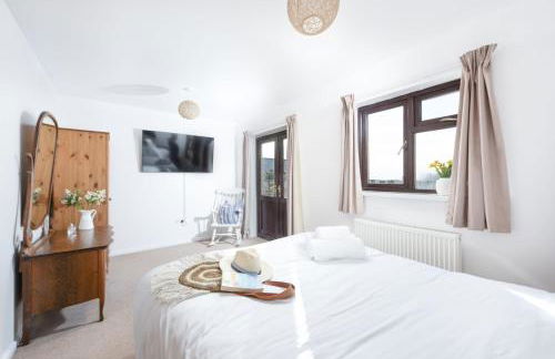 Wheal Francis - Hot Tub - Accessible Bungalow - Free Wi-Fi - Parking - Foto 4