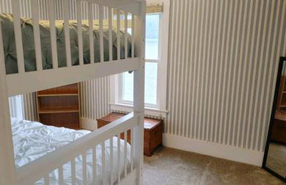 Entire Home - 4 Bedroom - Canandaigua - Steps Off Downtown - Walking distance to Restaurants, Shops, Breweries & Pubs - Foto 14