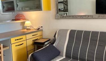 Nicole Boulouris - Foto 5