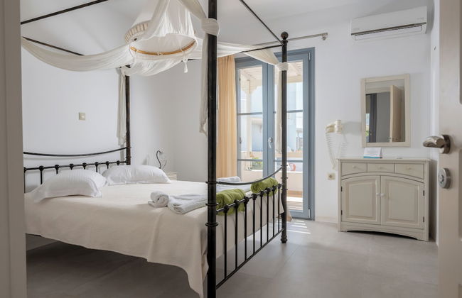 Iliada Villas - Photo 11