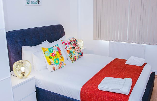 Riverside 2 Bed Apartment - Foto 6