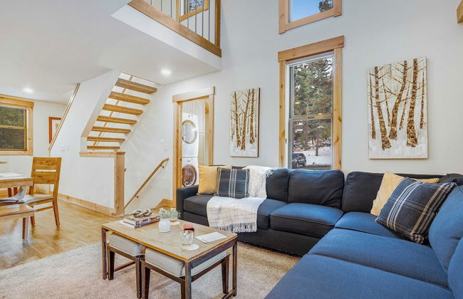 Arroyo by Avantstay Peaceful Mountain Townhouse w/ Large Private Balcony - Photo 11