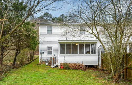 Lots of Hot Spots & Activities Near This Townhome - Foto 31