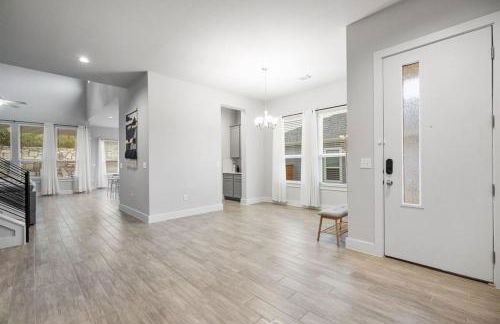 Modern and lux 4B House with Office 20 min to DT - Foto 23