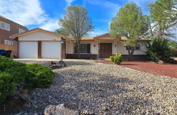 Hot Air Balloon Haven, Hot Tub, King Bed, Office, Foosball, Bball - Foto 13