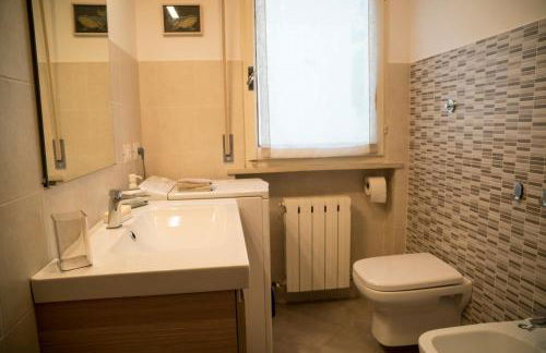 N228 - Numana, quadrilocale ristrutturato con giardino - Foto 17